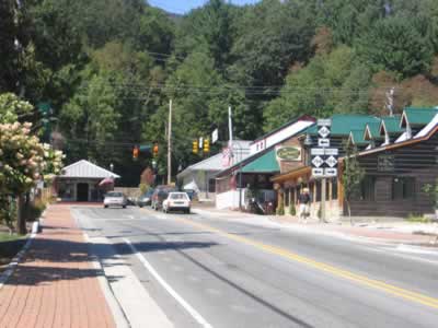  Downtown Banner Elk - the stoplight
